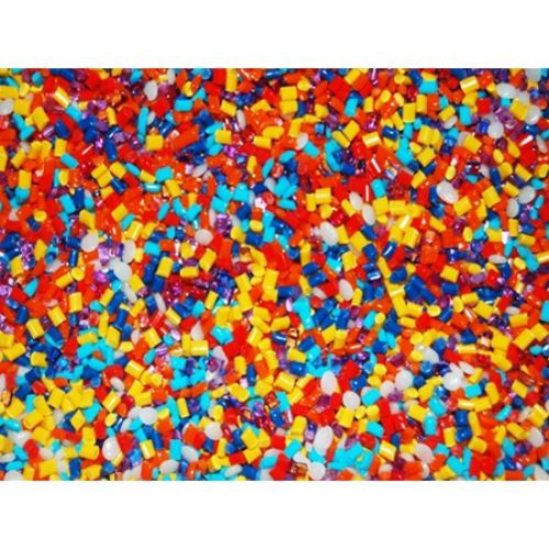 HẠT NHỰA MÀU LÀ GÌ ? - Giải pháp tăng tính thẩm mỹ cho các sản phẩm quen thuộc trong đời sống